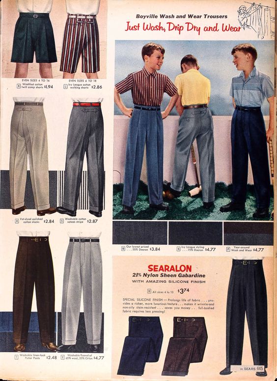 Page de magazine publicitaire pour des pantalons chino datant des années 50