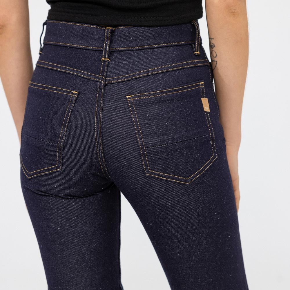 Jeans en lin pour femme taille haute vue de dos fabriqué en France