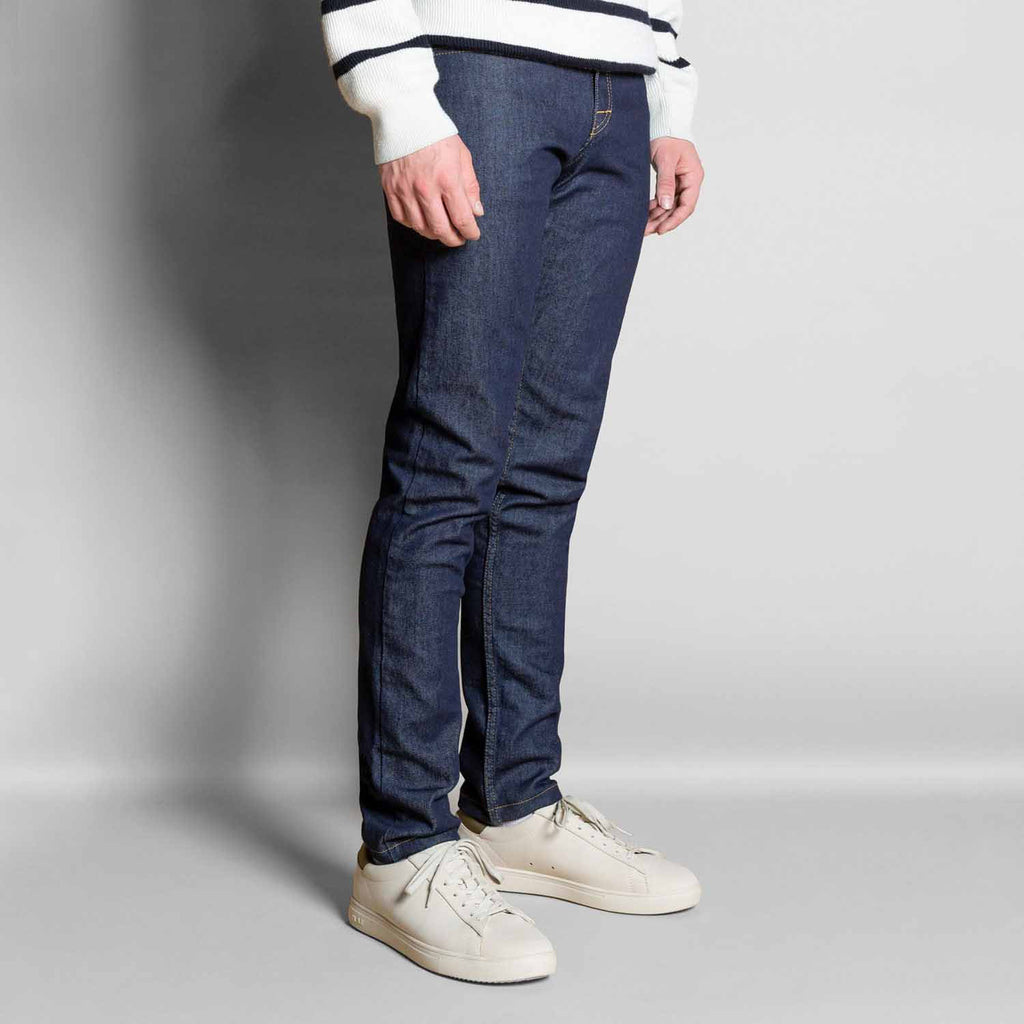 Vue de profil jeans pour homme dao bleu brut demi slim fabriqué en France