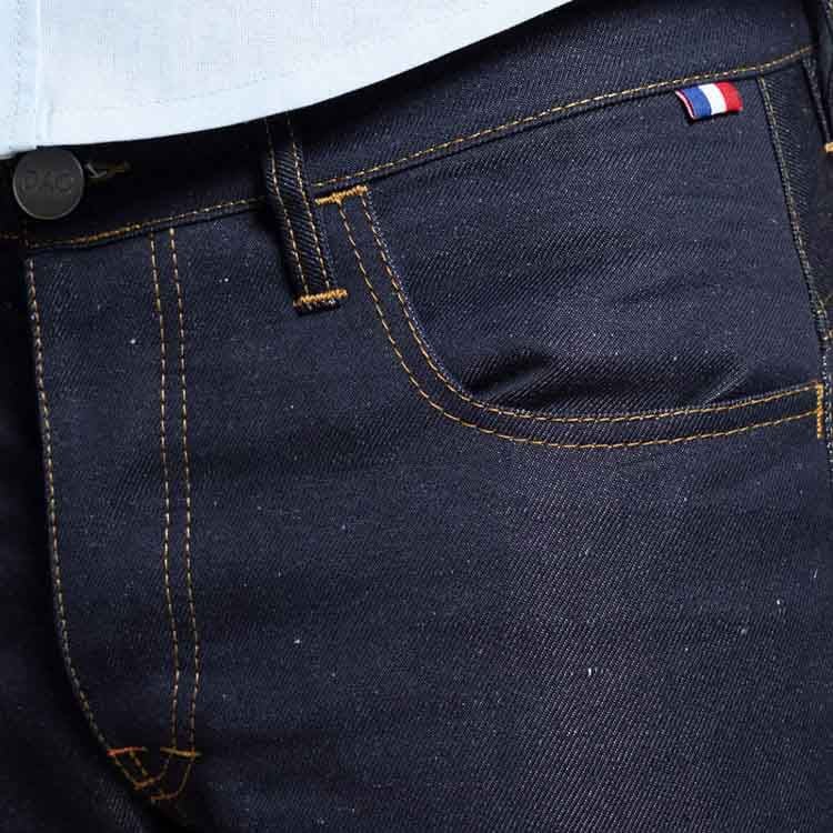 Detail drapeau france pantalon jeans en lin brut Dao homme demi slim de qualité