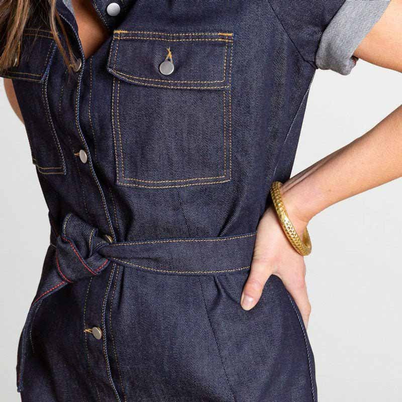 Detail ceinture robe en jeans brut pour femme Dao fabrication ethique et responsable